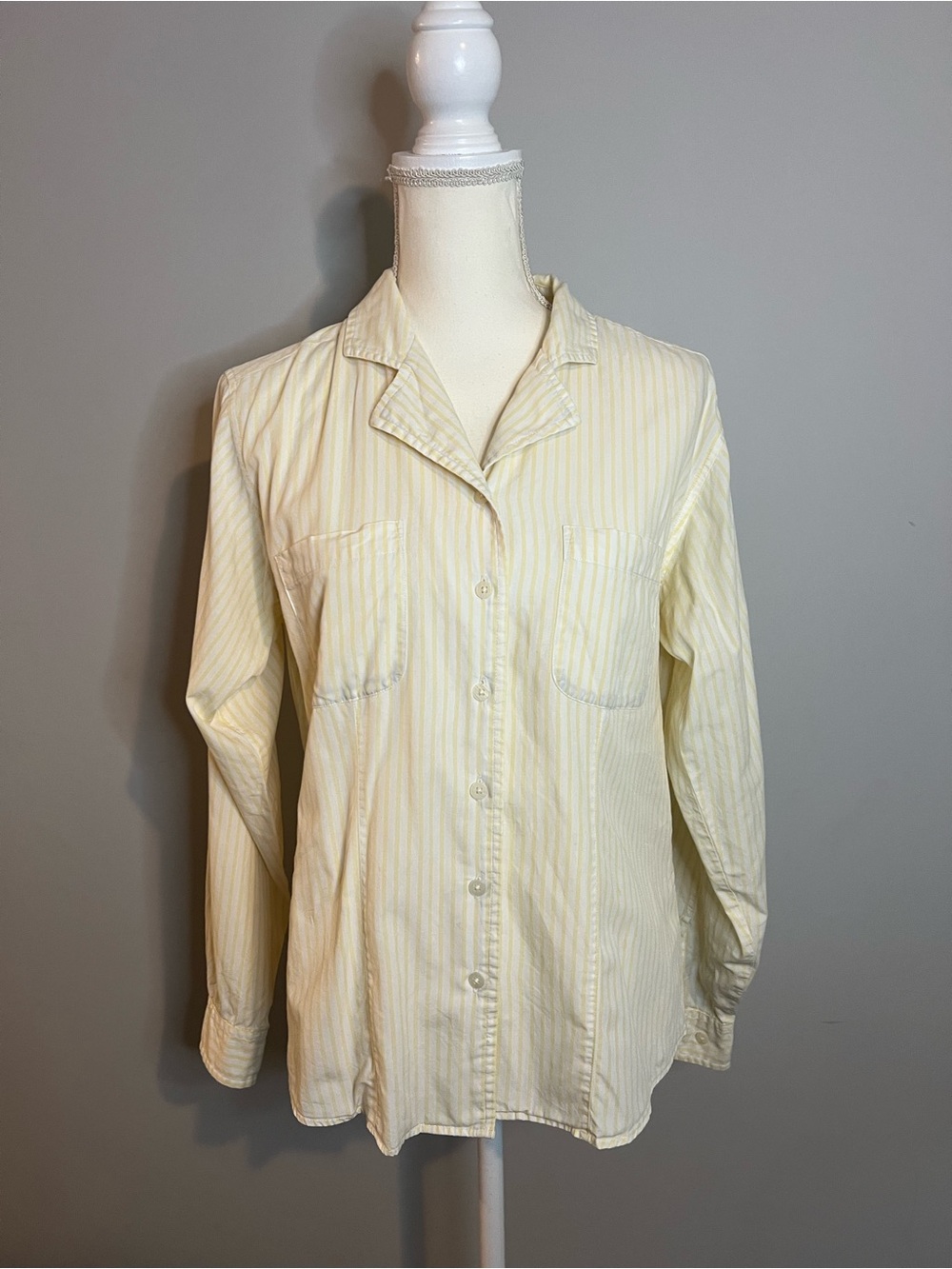 L.L. Bean Women’s Button Up Shirt Size 8